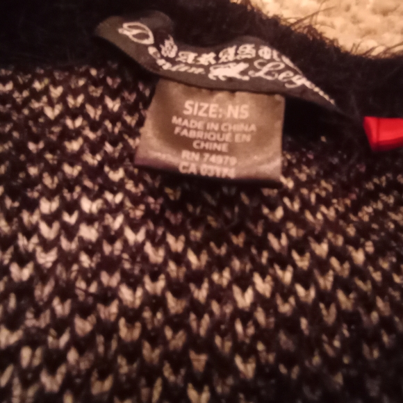 Parasuco brand sweater, never worn - Picture 4 of 4